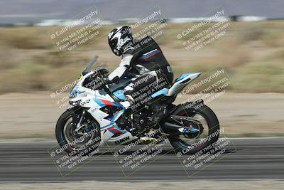 media/Oct-26-2025-Race Pace (Sun) [[c1447ca738]]/Verified/3-Turn 14 Exit Pans (1030am)/